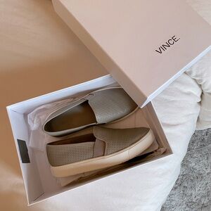 Vince | Blair Leather Perforated Slides